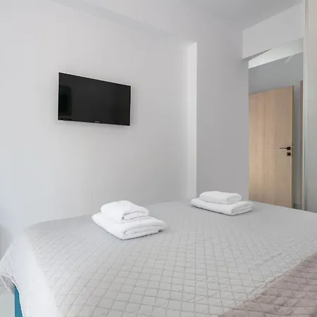Oasis Luxury 2