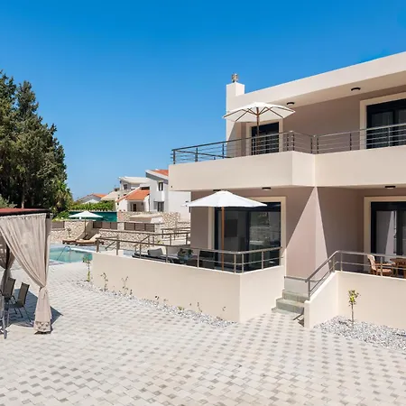 וילה Oasis Luxury 2 *