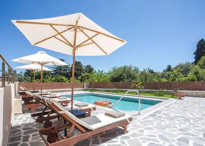 Oasis Luxury 2 *